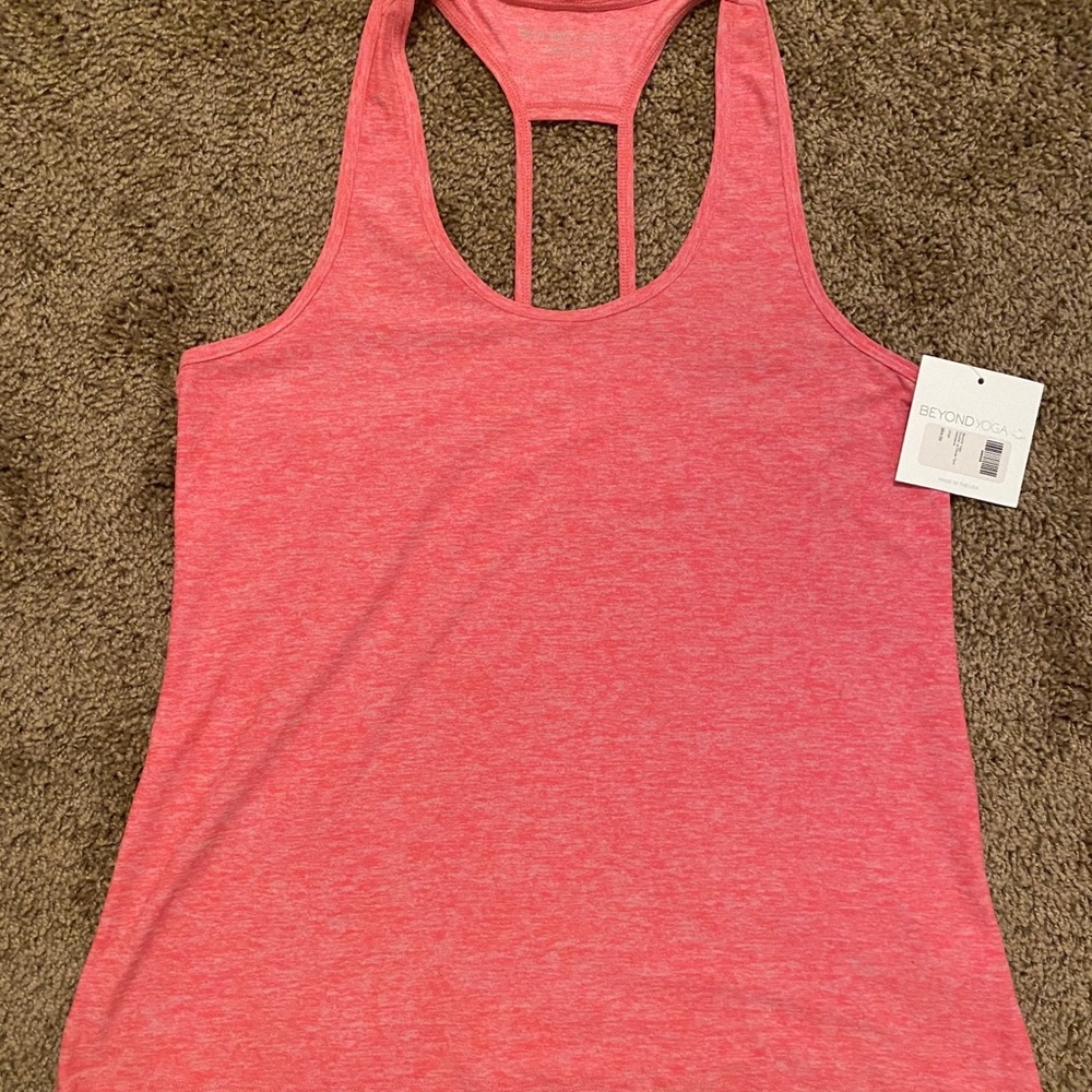 NWT! Beyond Yoga tank